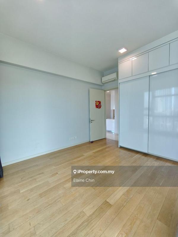 For Sale - Vogue Suites One