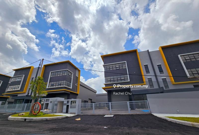 Semi-D Kilang untuk Dijual di Bandar Baru Nilai, Nilai oleh Rachel Chu - iProperty.com.my