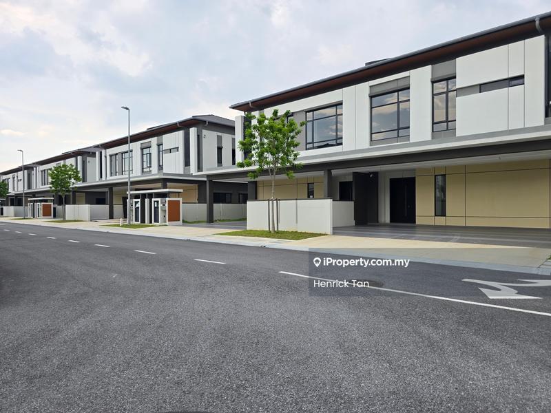 Rumah Berkembar untuk Dijual di Bandar Tropicana Aman, Telok Panglima Garang oleh Henrick Tan - iProperty.com.my