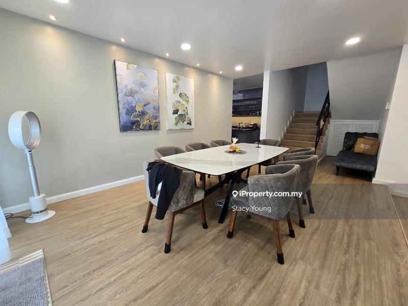 Rumah Berkembar untuk Dijual di Sungai Long, Bandar Sungai Long oleh Stacy Young - iProperty.com.my