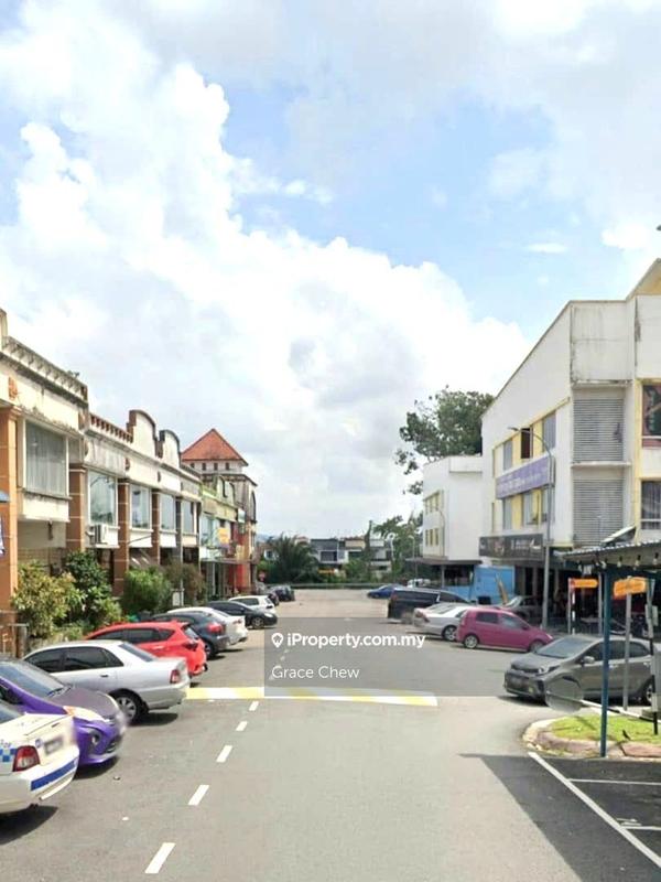 For Rent - Taman Pelangi Indah