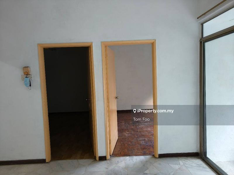 Rumah Pangsa untuk Dijual di Kuchai Entrepreneurs Park oleh Tom Foo - iProperty.com.my