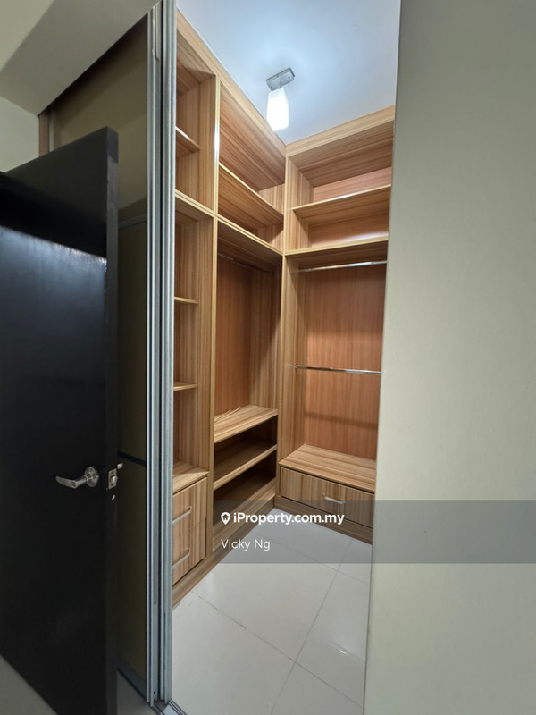 Rumah Berangkai 3 Tingkat untuk Dijual di Taman Meranti Jaya, Puchong oleh Vicky Ng - iProperty.com.my