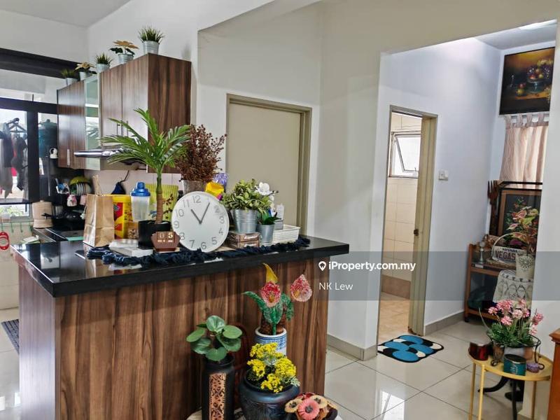 For Sale - Bayan Villa, Seri Kembangan