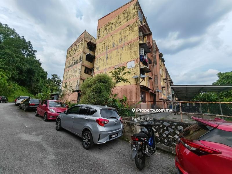 Flat for Sale in Flat Pkns Au3 by Fazli Shahar - iProperty.com.my