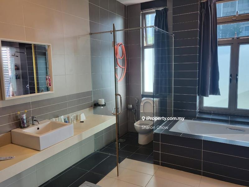 Rumah Teres 3-Tingkat untuk Dijual di Skyvilla @ D'Island oleh Sharon Chow - iProperty.com.my