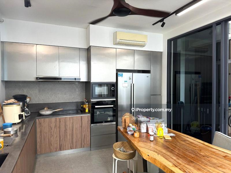 Rumah Teres 2-Tingkat untuk Dijual di Eco Sanctuary, Telok Panglima Garang oleh Jen Tan - iProperty.com.my