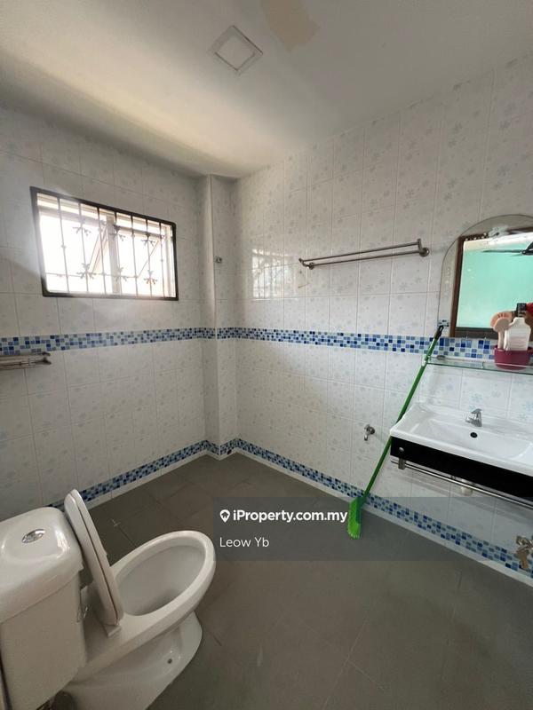 Bungalow House untuk Dijual di Seksyen 6, Petaling Jaya oleh Leow Yb - iProperty.com.my