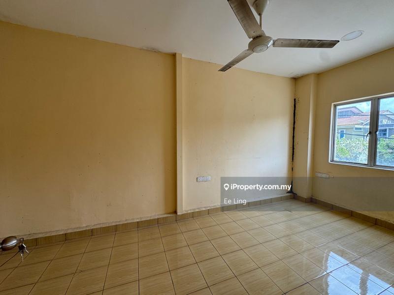 Rumah Berkembar untuk Dijual di Taman Kipark, Puchong oleh Ee Ling - iProperty.com.my
