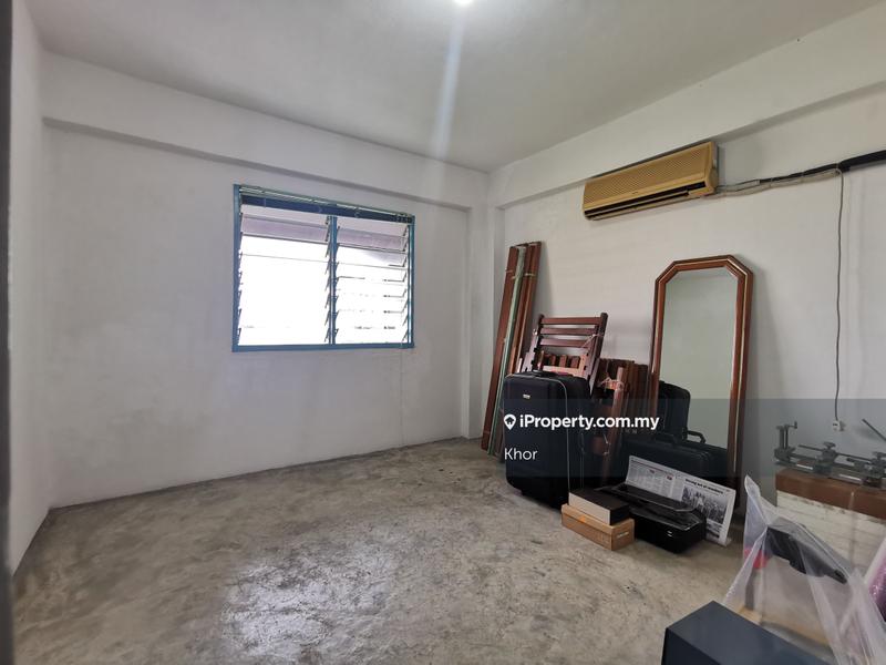 Flat for Sale in Jalan Tengah by Khor - iProperty.com.my