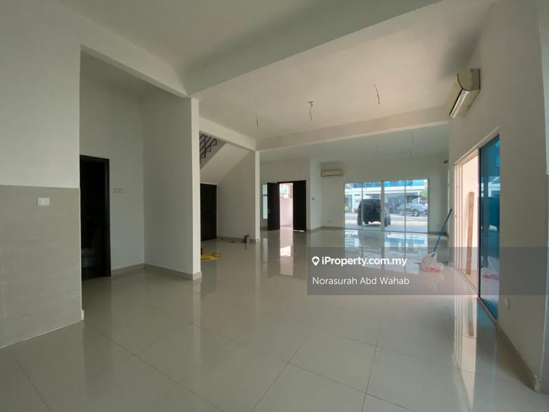 Rumah Berkembar untuk Dijual di MyDiva Perdana Lakeview East Cyberjaya, Cyberjaya oleh Norasurah Abd Wahab - iProperty.com.my