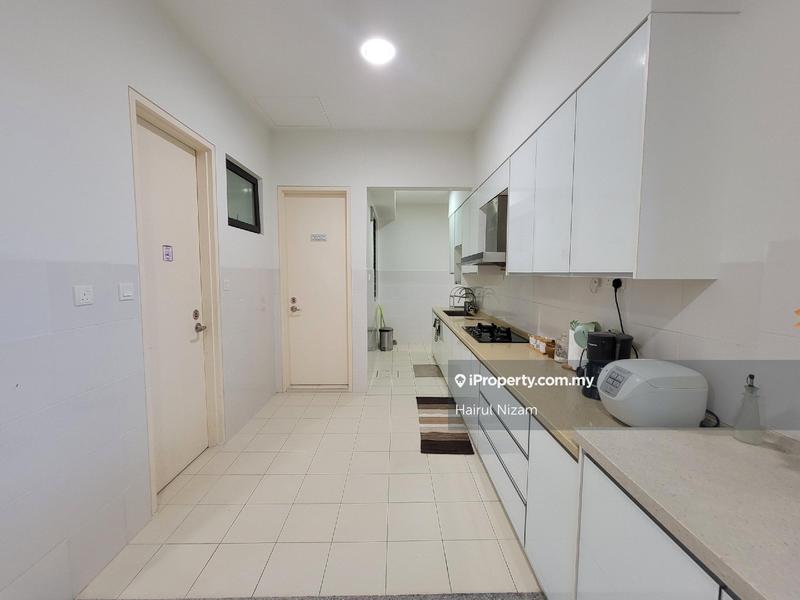 Rumah Berkembar untuk Dijual di Kota Seriemas, Nilai oleh Hairul Nizam - iProperty.com.my