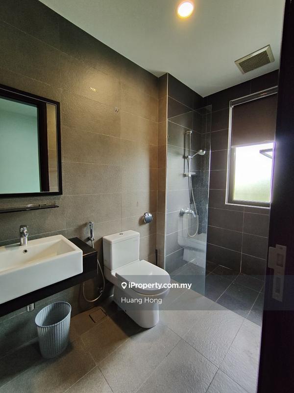 Rumah Berkembar untuk Dijual di Lepironia Gardens, Cyberjaya oleh Huang Hong - iProperty.com.my