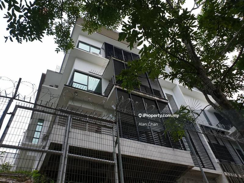 Rumah Berkembar untuk Dijual di 16 Sierra, Puchong oleh Alan Chan - iProperty.com.my