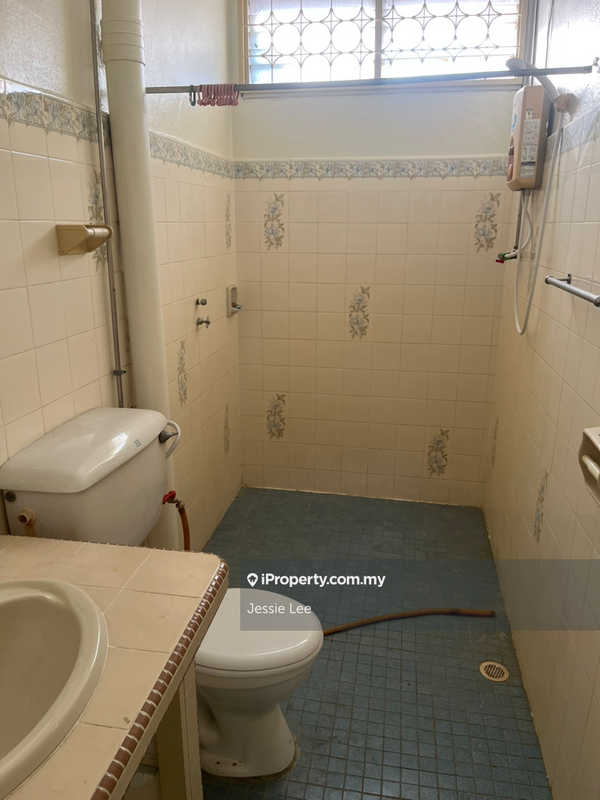 Semi-Detached House for Rent in Taman Molek, Butterworth by Jessie Lee - iProperty.com.my