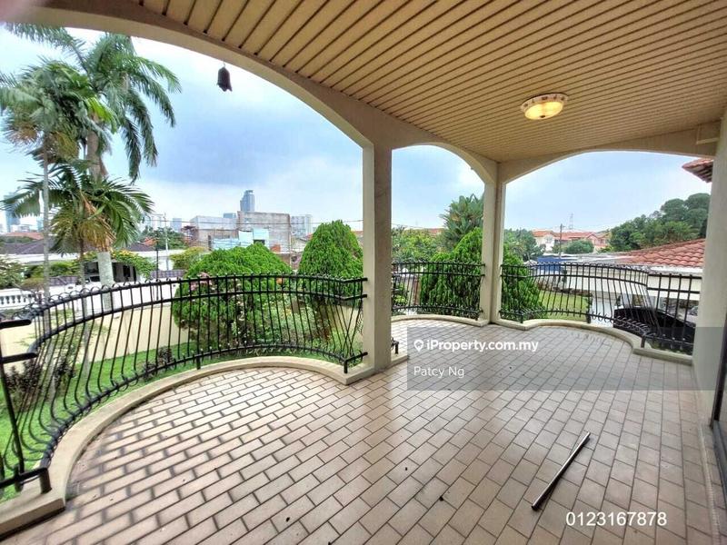 Bungalow House for Sale in Taman Paramount, Petaling Jaya by Patcy Ng - iProperty.com.my