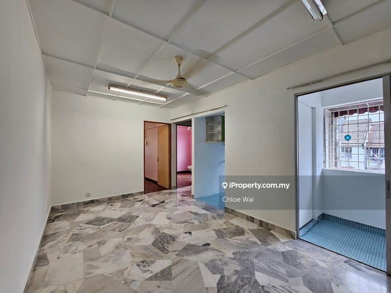 For Sale - Desa Petaling Flat