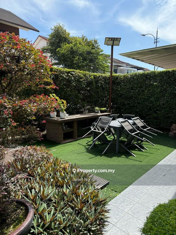 Bungalow House for Sale in Usj 17, Subang Jaya by Janet Ng - iProperty.com.my