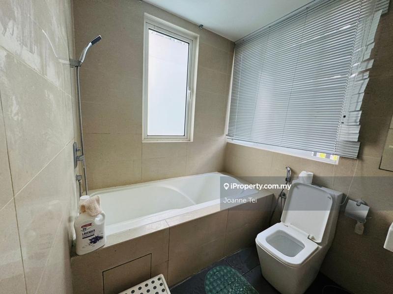 Bungalow House for Sale in Lakefront Villa, Cyberjaya by Joanne Tei - iProperty.com.my