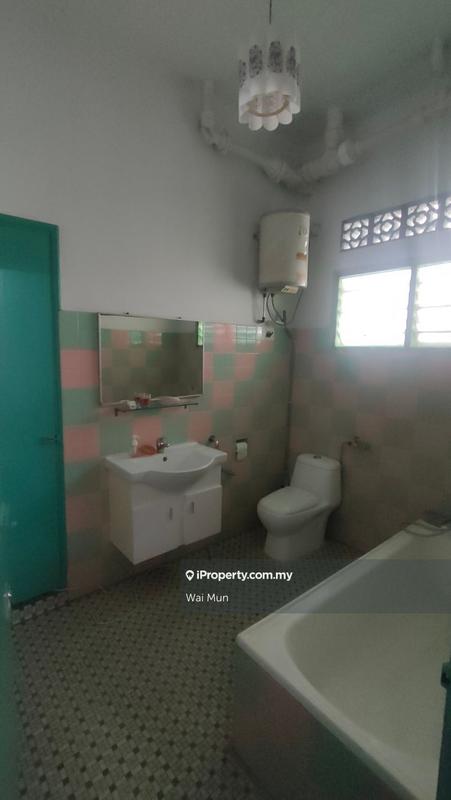 Bungalow House for Sale in Taman Million, Jalan Ipoh by Wai Mun - iProperty.com.my