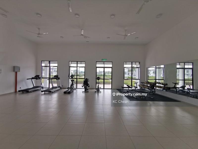 Rumah Berangkai 2 Tingkat untuk Disewa di AVENHAM GARDEN Corner Lot, Puncak Alam oleh KC Cheah - iProperty.com.my