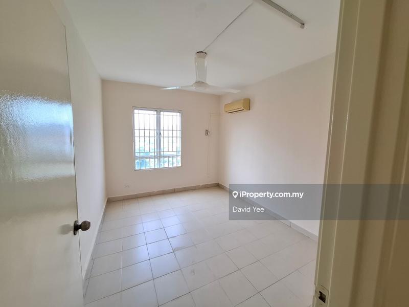 For Sale - Plaza Metro Prima