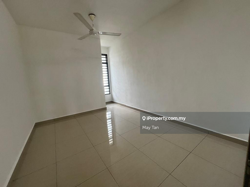 Rumah Berangkai 2 Tingkat untuk Dijual di Taman Mengkibol, Kluang oleh May Tan - iProperty.com.my