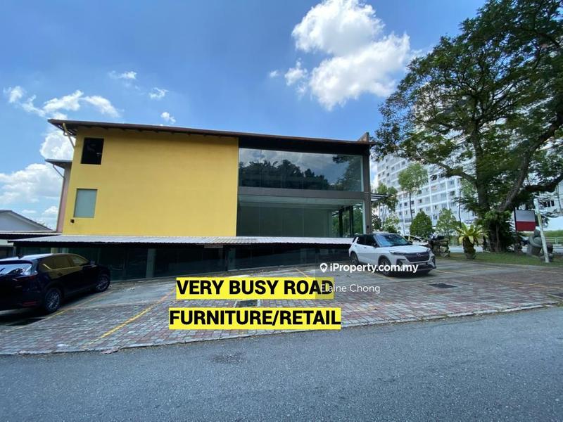 For Rent - Very busy road