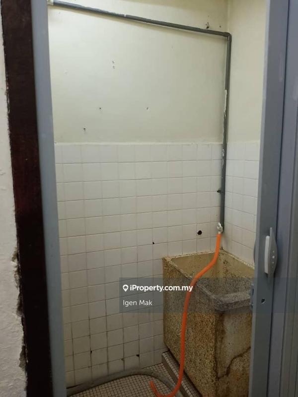 Flat for Sale in Taman Kobena by Igen Mak - iProperty.com.my