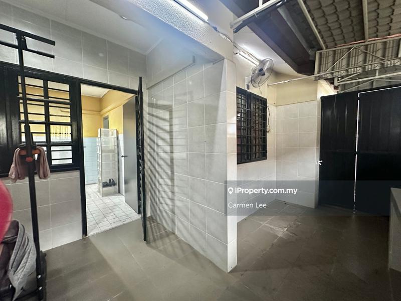 Rumah Berangkai 1.5 Tingkat untuk Dijual di Usj 2, Subang Jaya oleh Carmen Lee - iProperty.com.my