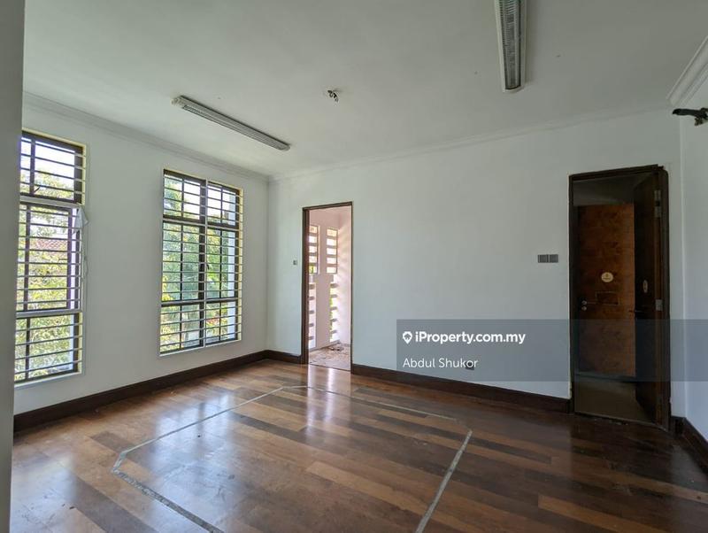 Rumah Berkembar untuk Dijual di BK 6A, Bandar Kinrara oleh Abdul Shukor - iProperty.com.my