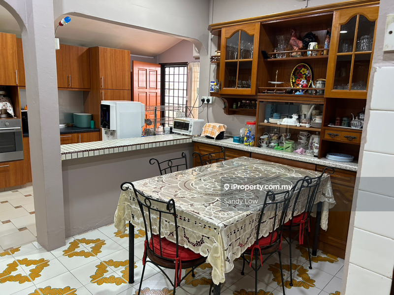 Rumah Berkembar untuk Dijual di Kelana Jaya, Petaling Jaya oleh Sandy Low - iProperty.com.my