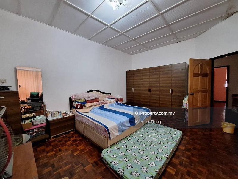 Rumah Teres 2-Tingkat untuk Dijual di Bukit Sekilau, Kuantan oleh Margret Tiong - iProperty.com.my