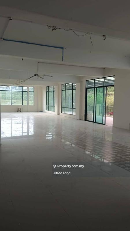 Shop / Office untuk Disewa di Taman Equine, Seri Kembangan oleh Alfred Long - Interior - iProperty.com.my