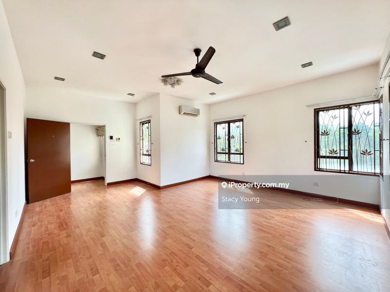 Rumah Berkembar untuk Dijual di Batu 9, Cheras oleh Stacy Young - iProperty.com.my