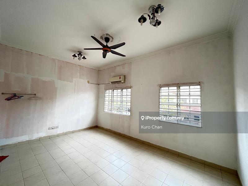 Rumah Teres 2.5-Tingkat untuk Dijual di Taman Tasik Prima, Puchong oleh Kuro Chan - iProperty.com.my