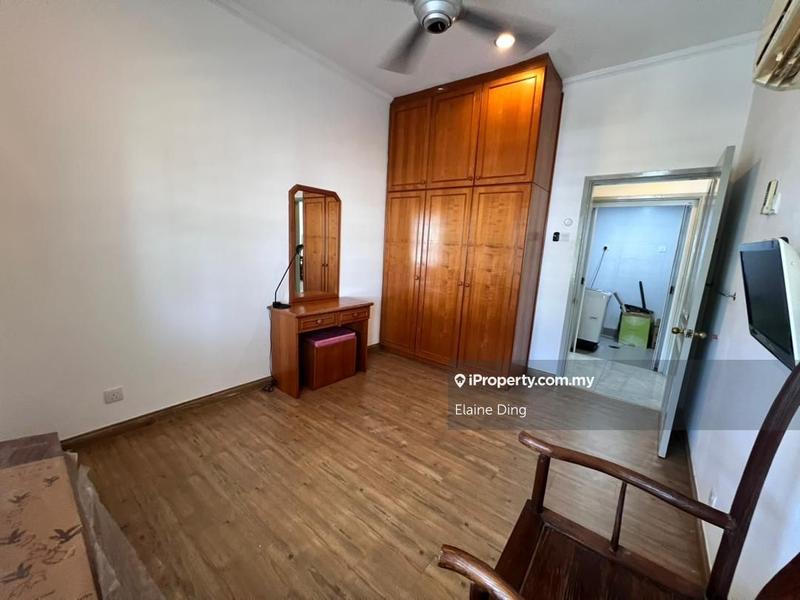 Rumah Bandar untuk Disewa di Country Heights, Kajang oleh Elaine Ding - iProperty.com.my