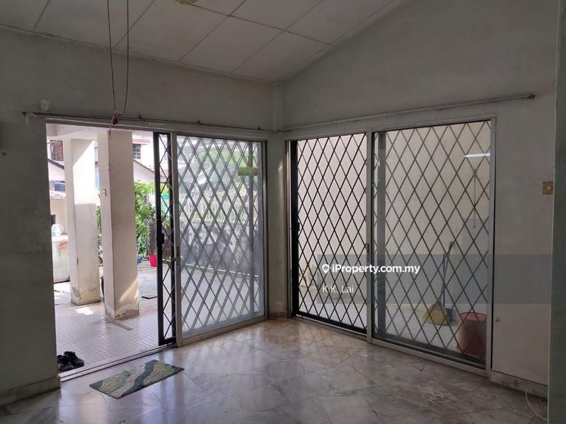 Rumah Teres 1.5-Tingkat untuk Dijual di Bandar Kinrara Seksyen 2, Bandar Kinrara oleh K.K. Lai - iProperty.com.my