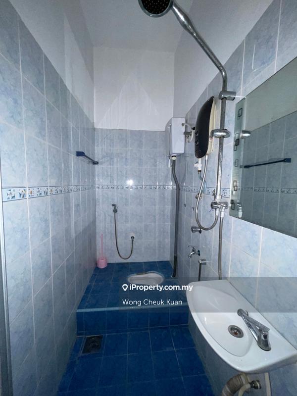 1-storey Terraced House for Sale in Taman Selayang Bahagia, Selayang by Wong Cheuk Kuan - iProperty.com.my