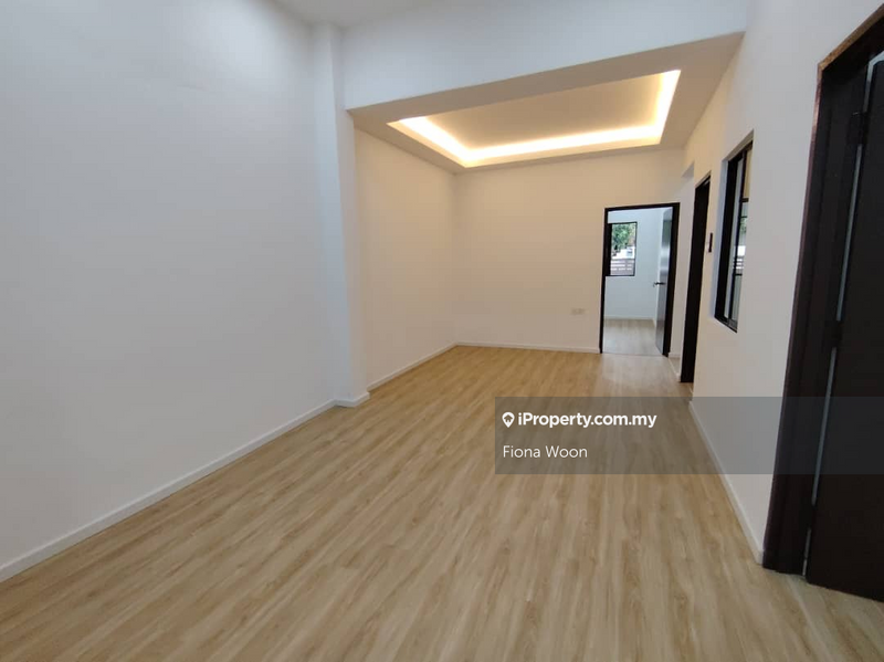1-storey Terraced House for Sale in Taman Ayer Keroh Height, Bukit Katil by Fiona Woon - iProperty.com.my
