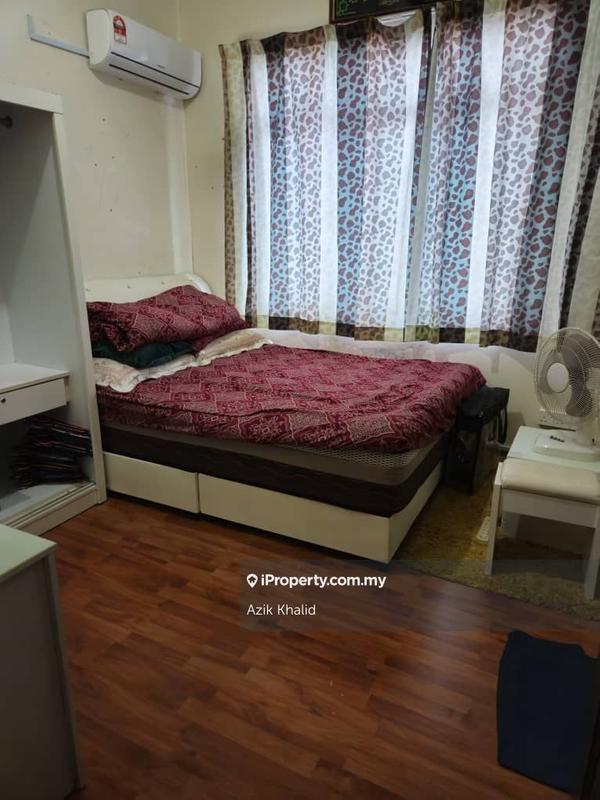 Bungalow House for Sale in Taman Pinggiran Putra, Seri Kembangan by Azik Khalid - iProperty.com.my