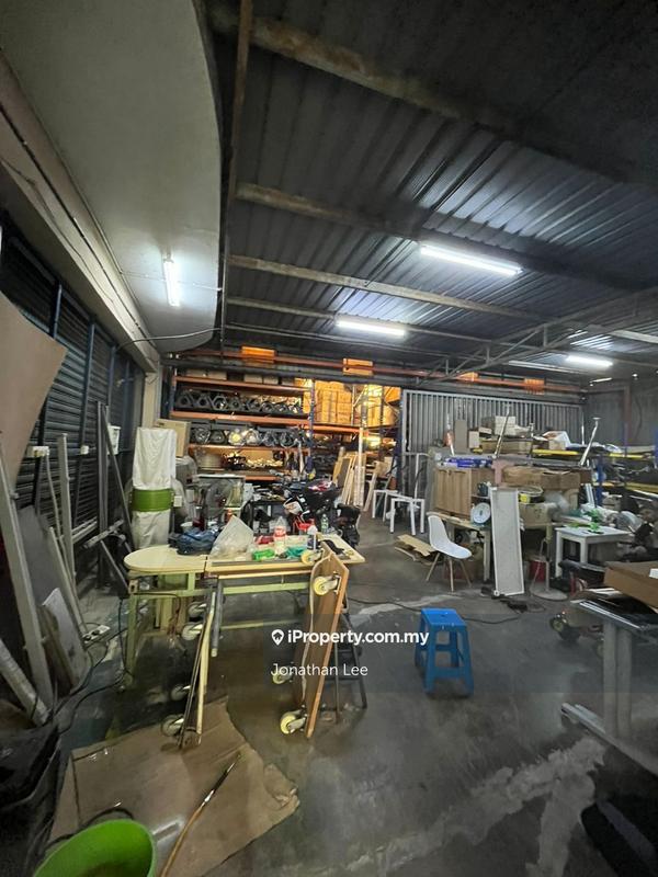 Kilang Berkembar untuk Dijual di Taman Perindustrian Puchong, Puchong oleh Jonathan Lee - iProperty.com.my