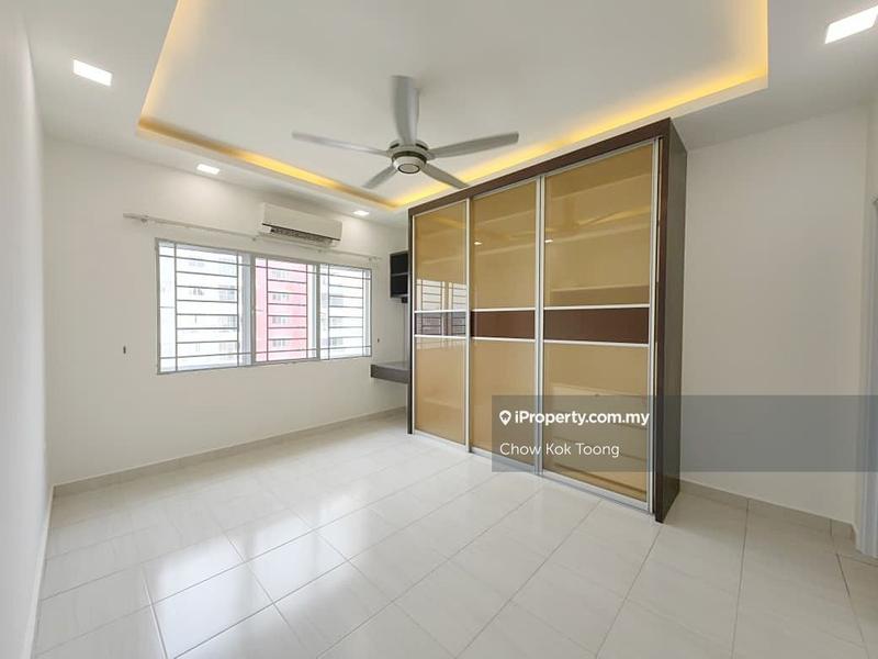 For Sale - Koi Kinrara