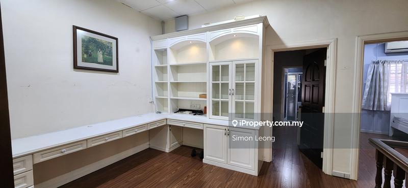 Rumah Berangkai 2 Tingkat untuk Dijual di Bukit Jelutong, Shah Alam oleh Simon Leong - iProperty.com.my