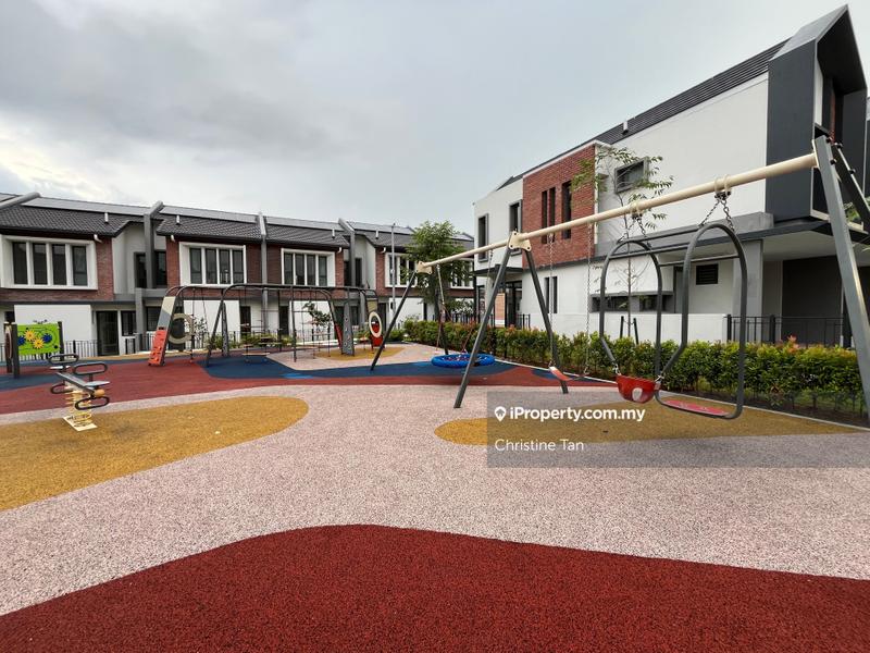 Rumah Teres 2-Tingkat untuk Dijual di Elmina, Shah Alam oleh Christine Tan - iProperty.com.my
