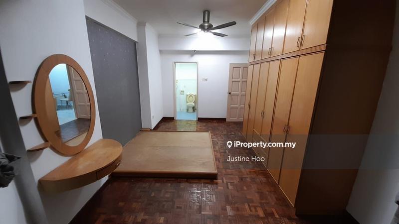 For Rent - Desa Gembira