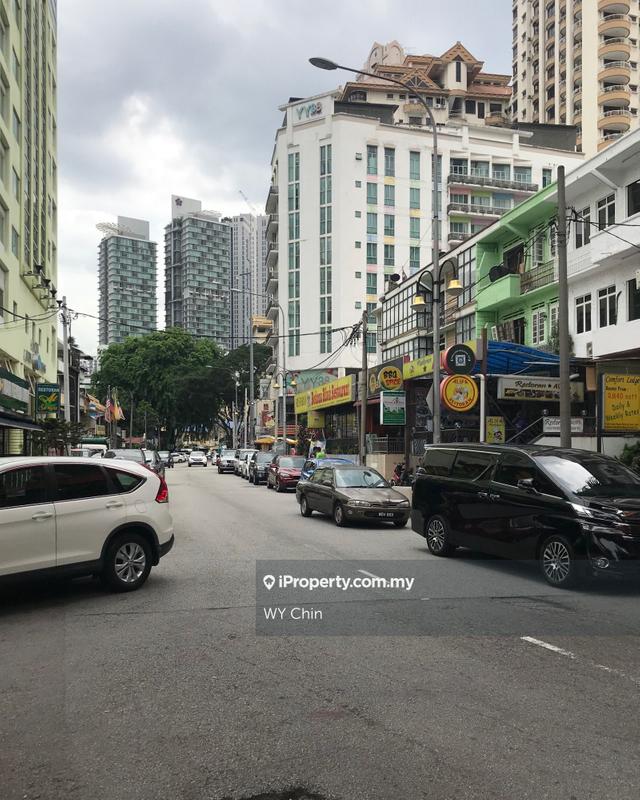 For Sale - CORNER SPACIOUS SHOP LIMITED,CHANGKAT BUKIT BINTANG,BUKIT BINTANG