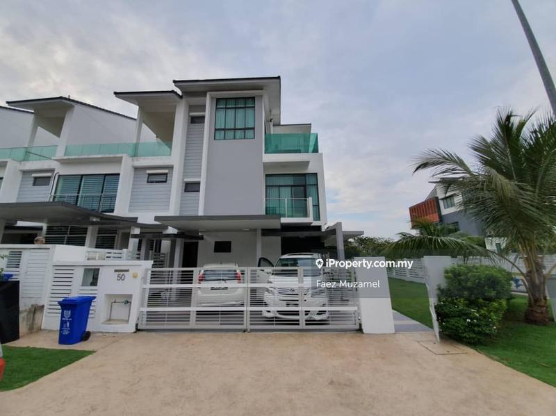 Rumah Berangkai 3 Tingkat untuk Dijual di Denai Alam, Shah Alam oleh Faez Muzamel - iProperty.com.my
