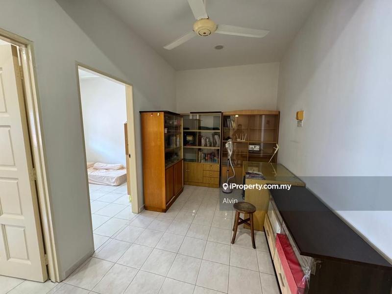 Townhouse for Sale in Taman Bukit Cheng, Cheng by Alvin - iProperty.com.my