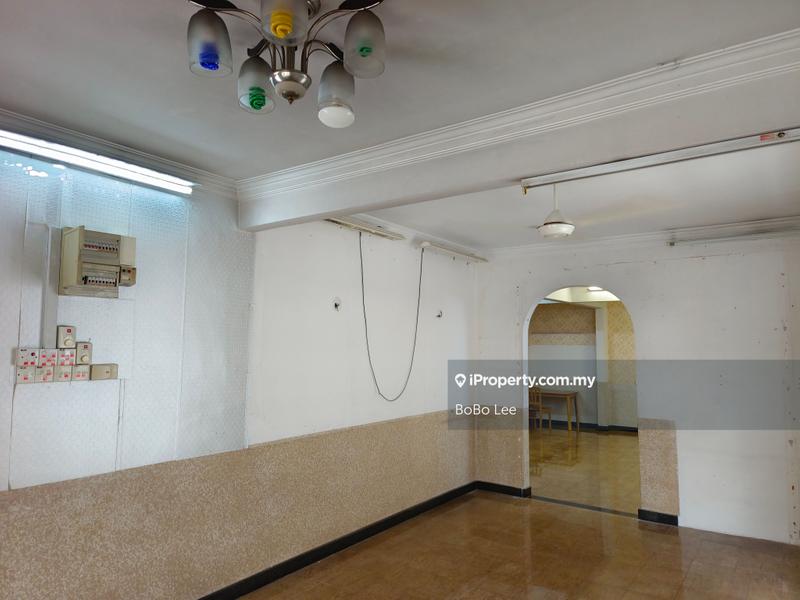 Semi-Detached House for Sale in Taman Overseas Union (Taman Oug), Jalan Klang Lama (Old Klang Road) by BoBo Lee - iProperty.com.my